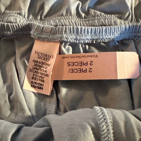 NWT VICTORIA’S SECRET 2 PIECE SLEEP SET - Picture 4 of 6